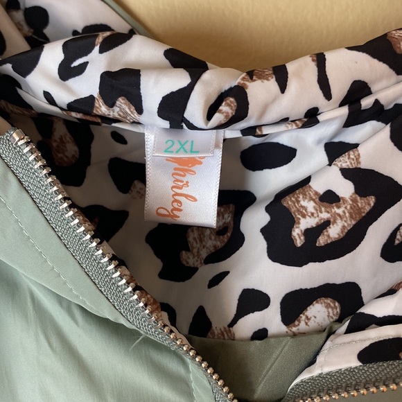 2xl pull over rain jacket - Picture 2 of 3